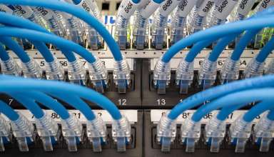 Хостинг Aeza просить пользователей удалить VPN-серверы по требованию Роскомнадзора - «Новости»